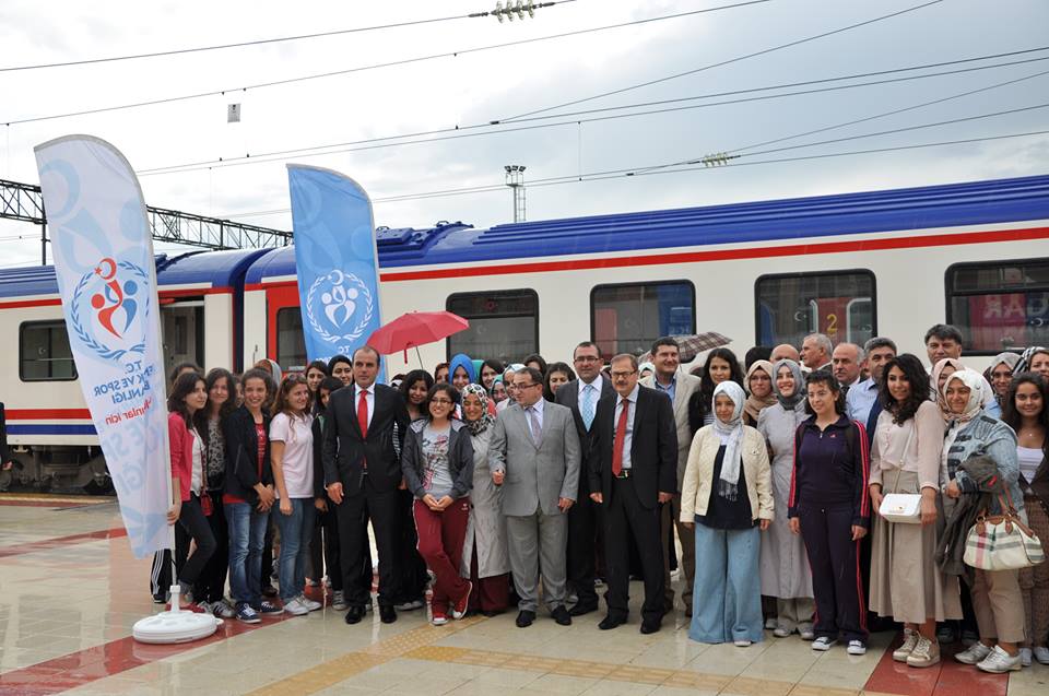 Balkan treni hareket etti!